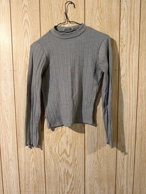 Hollister Gray Ribbed Mock Neck Long Sleeve Top